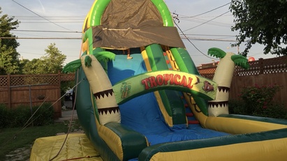 water slides, tropical slide, party rentals, backyard parties, party, events, water wars, chicago party rentals,
